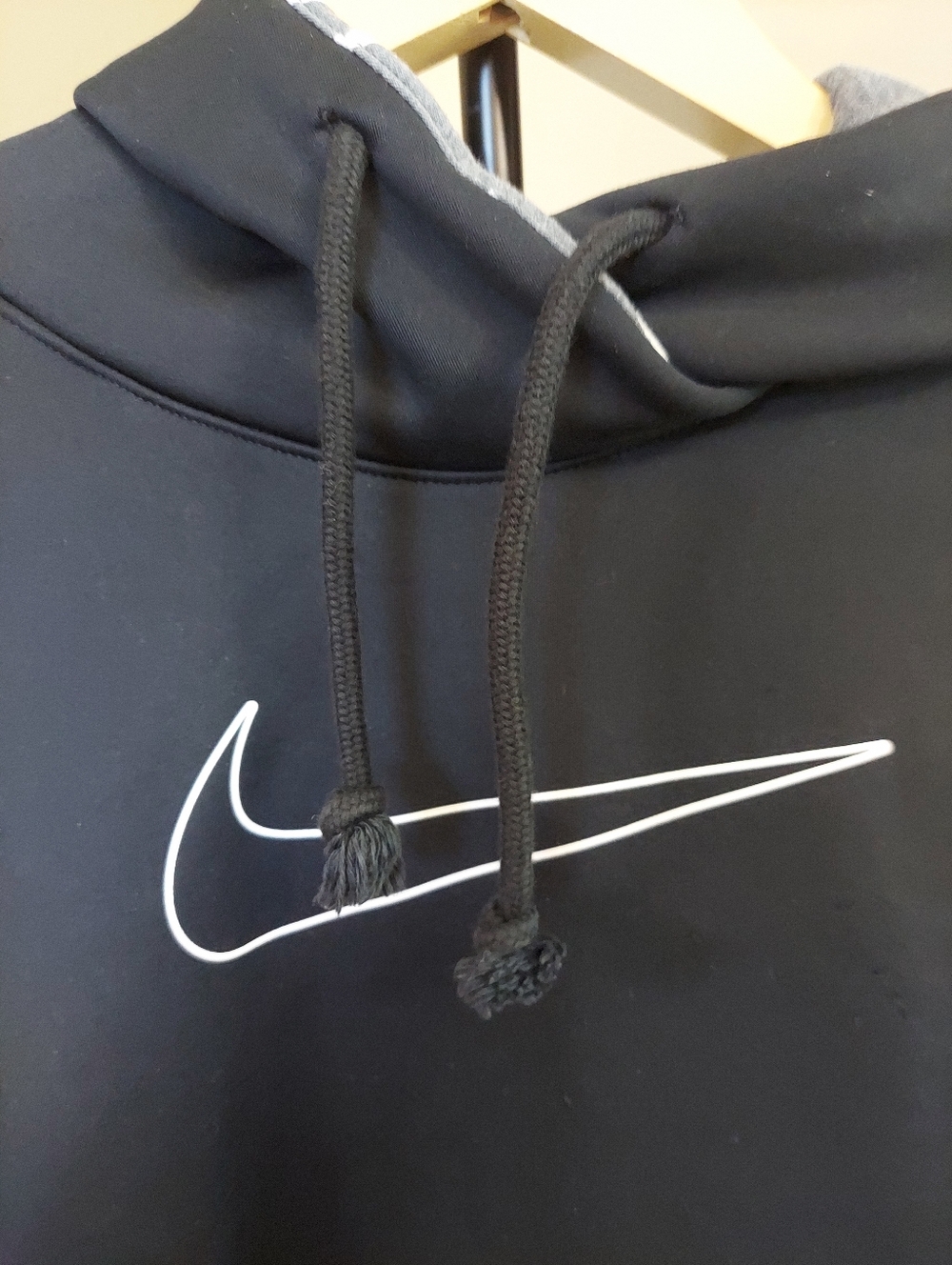 Nike Dri Fit Black Cropped Pullover Hoodie White Swoosh Logo Size Small - Picture 5 of 10